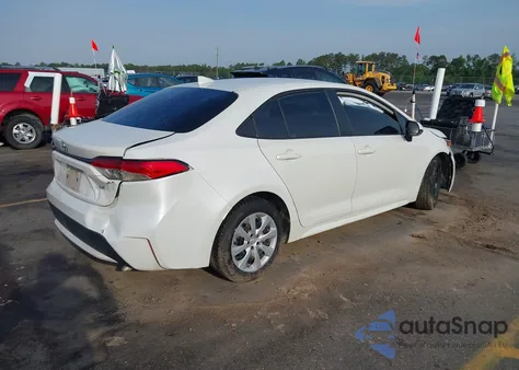 2021 Toyota Corolla Le z USA, uszkodzony, nr VIN 5YFEPMAE5MP163371
